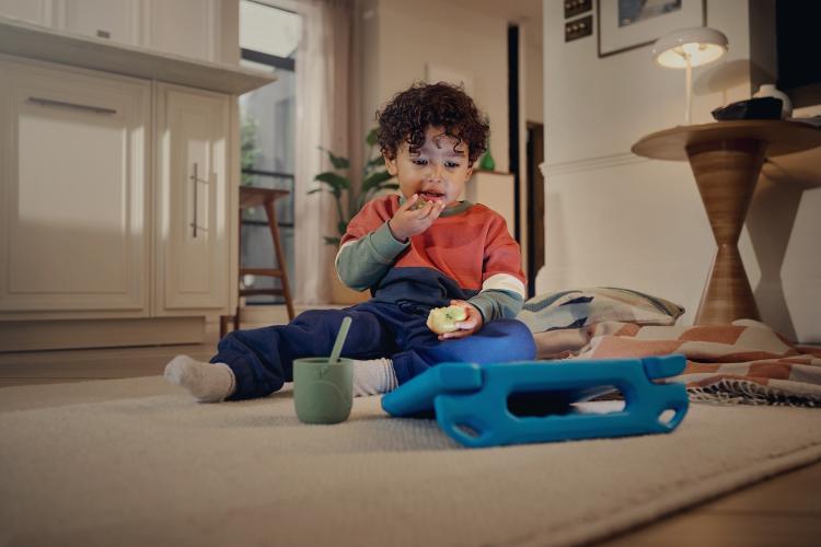 Family with Squaretrade Device 